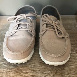 Skechers On the Go boat shoes